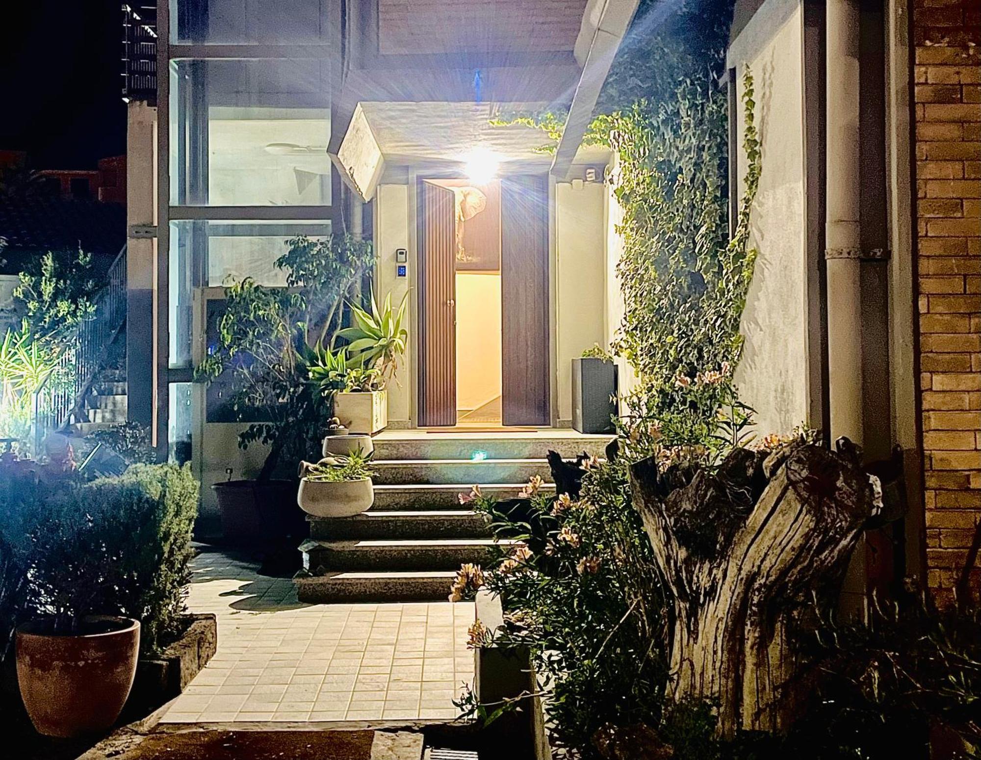 Casa Vacanze I Giardini Iglesias Esterno foto